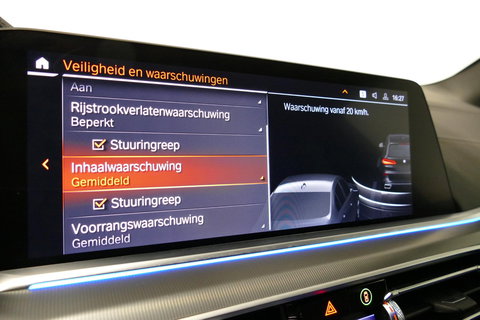 BMW X5 xDrive45e M Sport / Maxton Design Bodykit V.2 / Panoramadak / Achterasbesturing / BMW Laser Light / Elektr. verstelbare voorstoelen + memory / Stoelkoeling + -verwarming / Soft Close / Ambienteverlichting / HUD / Rondomzichtcamera / Apple Carplay - Androi