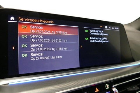 BMW X5 xDrive45e M Sport / Maxton Design Bodykit V.2 / Panoramadak / Achterasbesturing / BMW Laser Light / Elektr. verstelbare voorstoelen + memory / Stoelkoeling + -verwarming / Soft Close / Ambienteverlichting / HUD / Rondomzichtcamera / Apple Carplay - Androi