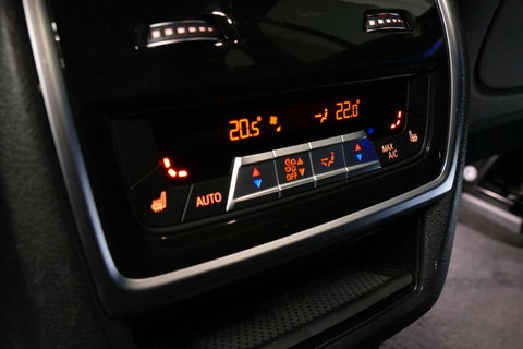 BMW X5 xDrive45e M Sport / Maxton Design Bodykit V.2 / Panoramadak / Achterasbesturing / BMW Laser Light / Elektr. verstelbare voorstoelen + memory / Stoelkoeling + -verwarming / Soft Close / Ambienteverlichting / HUD / Rondomzichtcamera / Apple Carplay - Androi