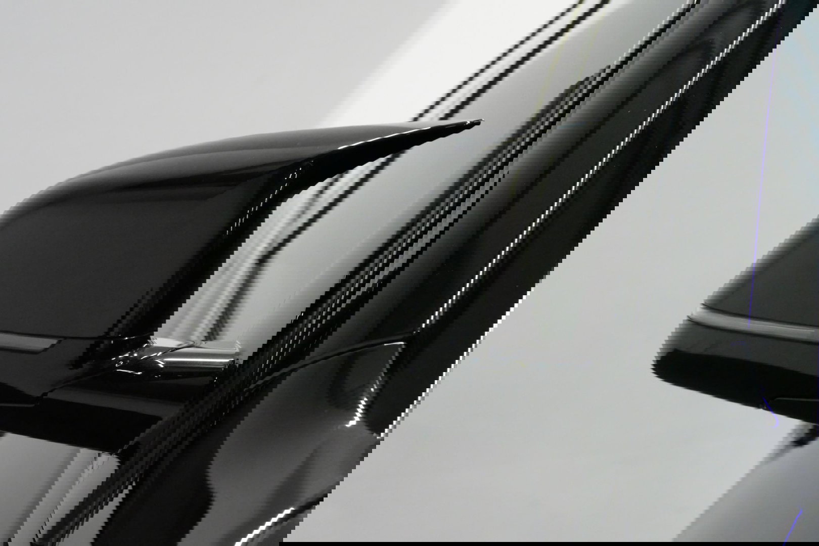 BMW X5 xDrive45e M Sport / Maxton Design Bodykit V.2 / Panoramadak / Achterasbesturing / BMW Laser Light / Elektr. verstelbare voorstoelen + memory / Stoelkoeling + -verwarming / Soft Close / Ambienteverlichting / HUD / Rondomzichtcamera / Apple Carplay - Androi