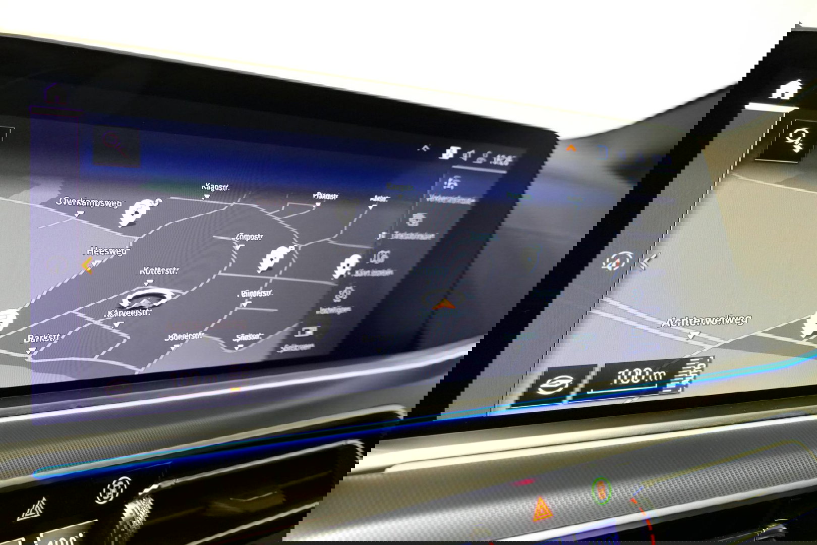 BMW X5 xDrive45e M Sport / Maxton Design Bodykit V.2 / Panoramadak / Achterasbesturing / BMW Laser Light / Elektr. verstelbare voorstoelen + memory / Stoelkoeling + -verwarming / Soft Close / Ambienteverlichting / HUD / Rondomzichtcamera / Apple Carplay - Androi