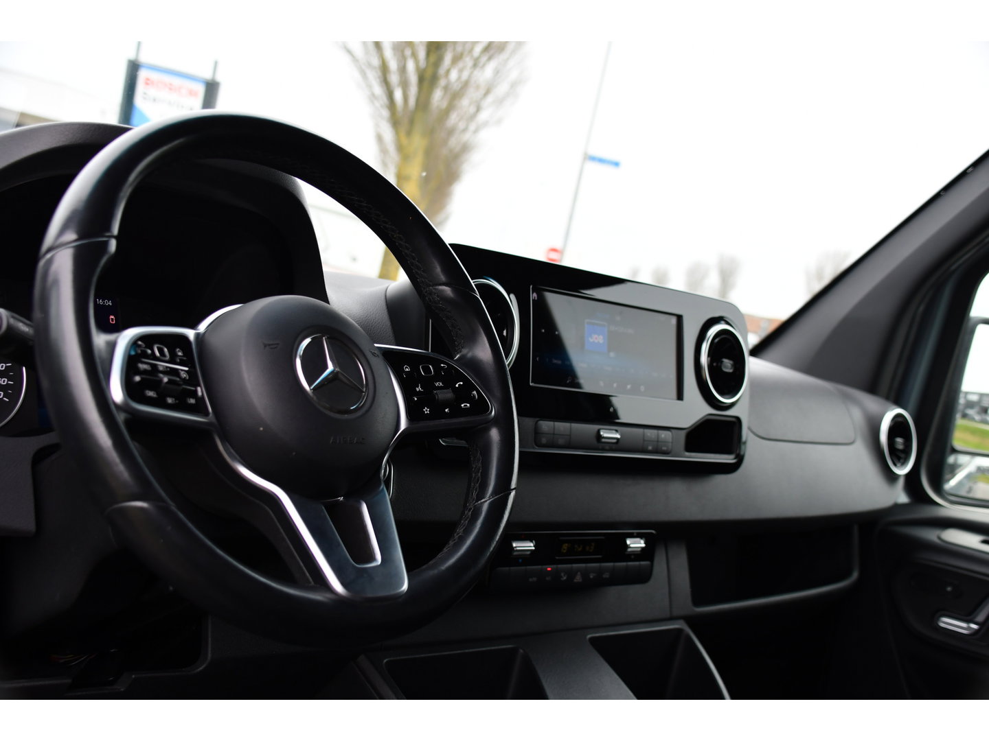 Mercedes-Benz Sprinter 319 V6 3.0 CDI L2H1 DC PB Edition