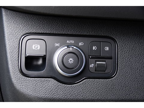 Mercedes-Benz Sprinter 319 V6 3.0 CDI L2H1 DC PB Edition