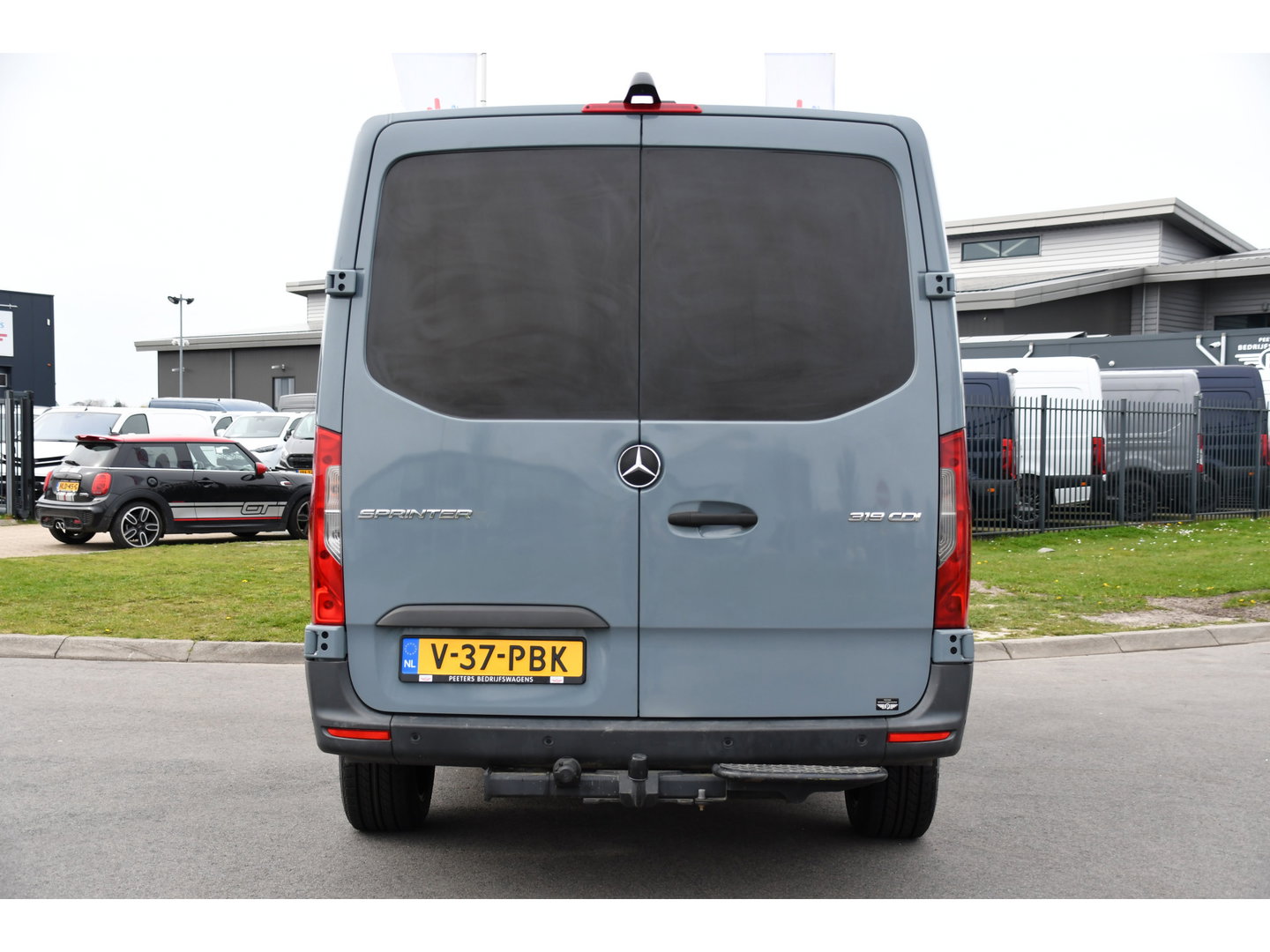 Mercedes-Benz Sprinter 319 V6 3.0 CDI L2H1 DC PB Edition