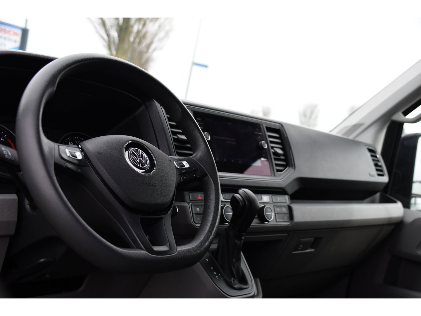 Volkswagen Crafter 35 2.0 TDI L3H3 Highline PB Edition Adaptieve Cruise, Camera, Carplay, LED, Clima, Stoelverwarming, 177pk, Automaat, Leder, Uniek!