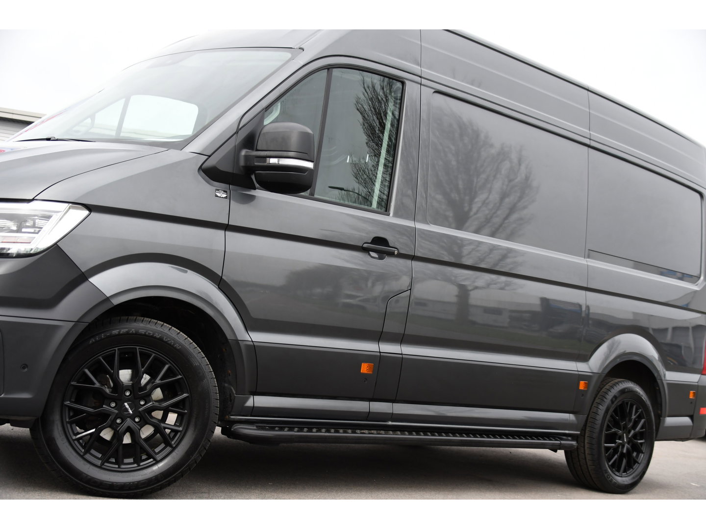 Volkswagen Crafter 35 2.0 TDI L3H3 Highline PB Edition Adaptieve Cruise, Camera, Carplay, LED, Clima, Stoelverwarming, 177pk, Automaat, Leder, Uniek!