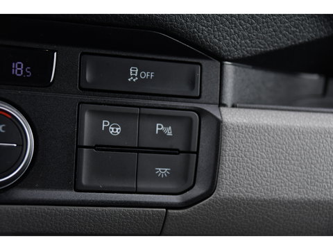 Volkswagen Crafter 35 2.0 TDI L3H3 Highline PB Edition Adaptieve Cruise, Camera, Carplay, LED, Clima, Stoelverwarming, 177pk, Automaat, Leder, Uniek!