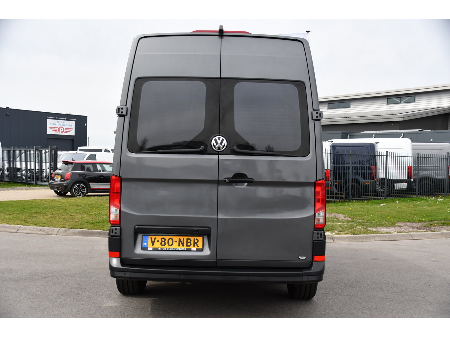 Volkswagen Crafter 35 2.0 TDI L3H3 Highline PB Edition Adaptieve Cruise, Camera, Carplay, LED, Clima, Stoelverwarming, 177pk, Automaat, Leder, Uniek!