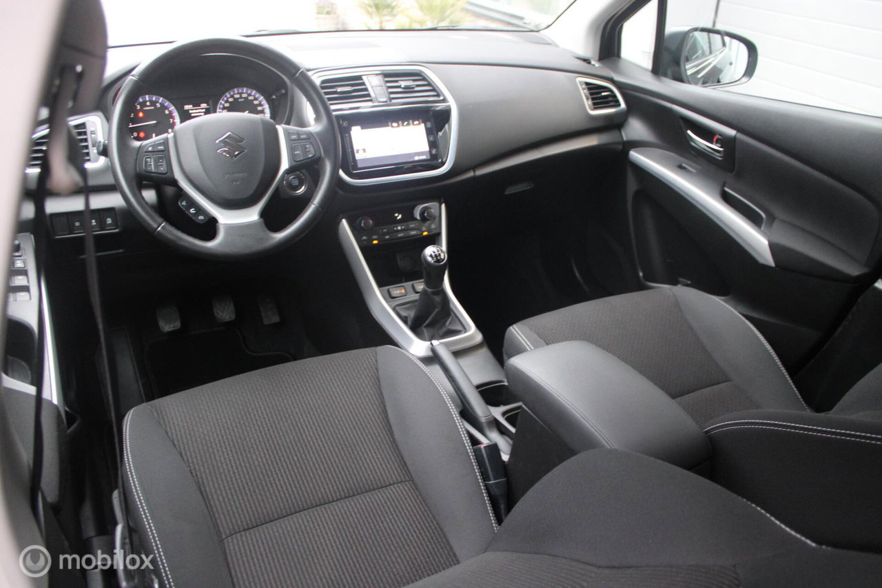 Suzuki S-Cross