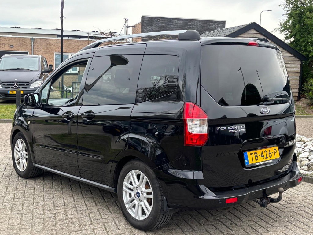 Ford Tourneo Courier