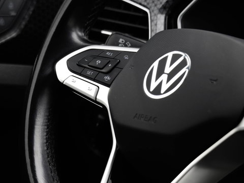 Volkswagen T-Cross 1.0 TSI Style DSG 110PK | Trekhaak | Navigatie