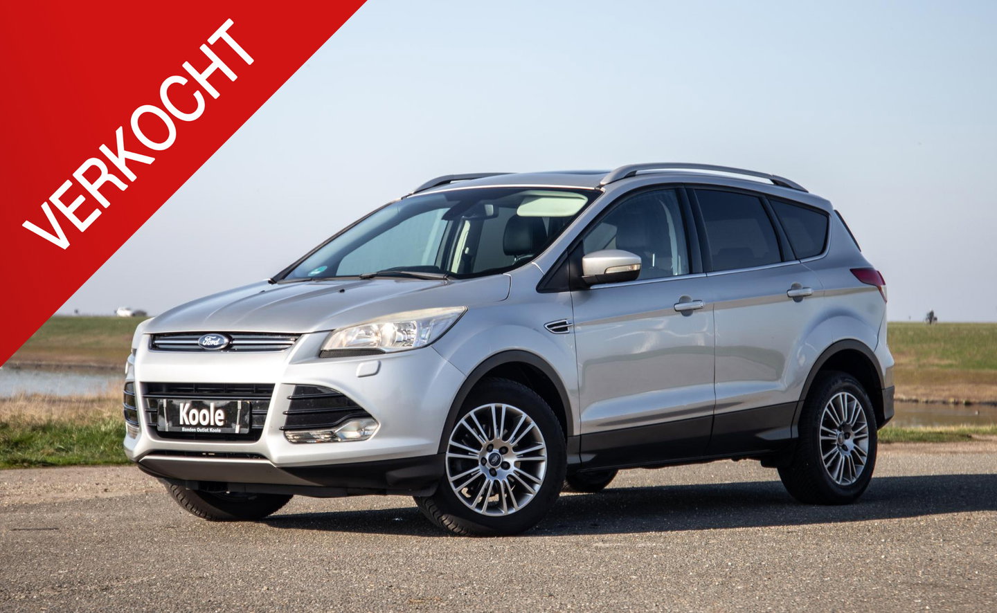 Ford Kuga 1.6 Titanium PANORAMA DAK / STOELVERWARMING / TREKHAAK / CRUISE CONTROLE