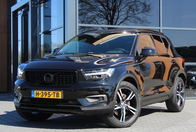 Volvo XC40 - T5 Twin Engine R-Design | Trekhaak | Pano | 360 Camera
