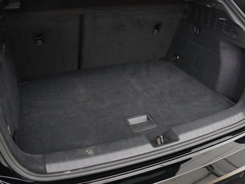 Audi A3 30 TFSI Advanced edition | Panoramadak | Stoelverwarming | Camera | Carplay | Sportstoelen | Navigatie | Full LED | Virtual Cockpit | Getint glas | Climate control | Parkeerhulp | Cruise control