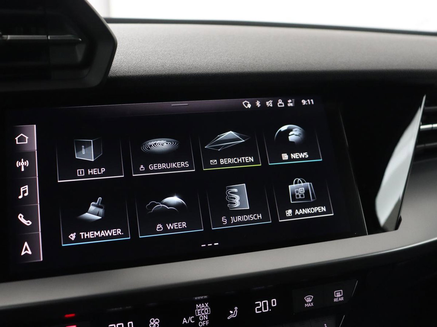 Audi A3 30 TFSI Advanced edition | Panoramadak | Stoelverwarming | Camera | Carplay | Sportstoelen | Navigatie | Full LED | Virtual Cockpit | Getint glas | Climate control | Parkeerhulp | Cruise control