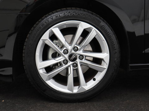 Audi A3 30 TFSI Advanced edition | Panoramadak | Stoelverwarming | Camera | Carplay | Sportstoelen | Navigatie | Full LED | Virtual Cockpit | Getint glas | Climate control | Parkeerhulp | Cruise control