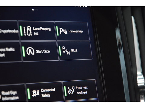 Volvo V90 Cross Country T5 AWD | Panoramadak | Trekhaak 2400KG | Stoelverwarming | Leer | Apple CarPlay | BLIS |