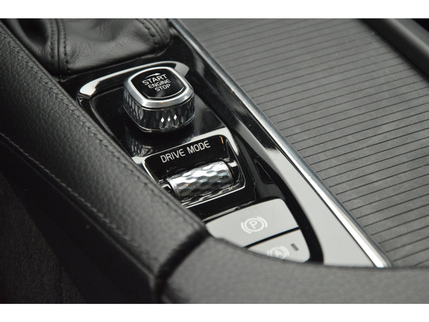 Volvo V90 Cross Country T5 AWD | Panoramadak | Trekhaak 2400KG | Stoelverwarming | Leer | Apple CarPlay | BLIS |