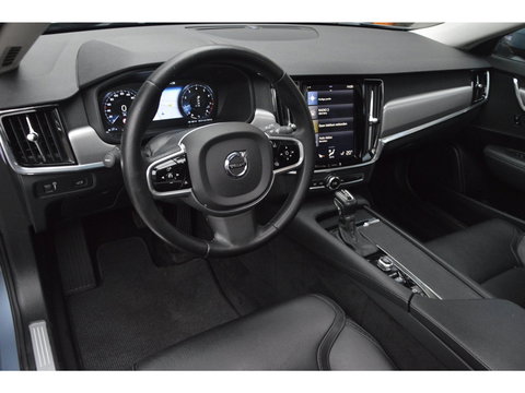 Volvo V90 Cross Country T5 AWD | Panoramadak | Trekhaak 2400KG | Stoelverwarming | Leer | Apple CarPlay | BLIS |