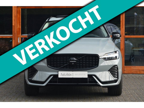 Volvo XC60 T8 Hybride AWD Plus Dark | Head-Up Display | Trekhaak | Harman/Kardon | Panoramadak | Stoel + Stuur Verwarmd |