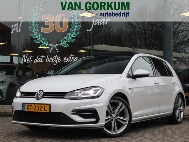 Volkswagen Golf - 1.5 TSI Highline Pano / Navi / Elekramen / R-Line / Climate / Led Dealeronderhouden