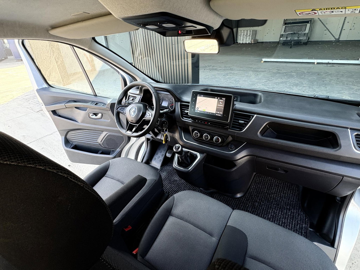 Renault Trafic Blue dCi | PERSONENBUS | INCL BTW BPM | CARPLAY | LED | CRUISE | STUURWIELBEDIENING