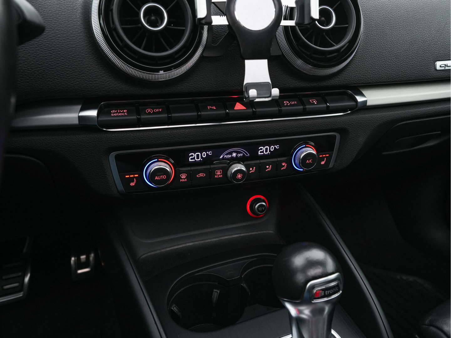 Audi S3 Sportback 2.0 TFSI Quattro Pro Line Plus Aut. *PANO | LEATHER | HEATED-SPORTSEATS | ADAPTIVE-CRUISE | FULL-LED | KEYLESS | CAMERA | NAVI-FULLMAP | PRIVACYGLASS | SHIFTPADDLES | ECC | PDC | 18''ALU*