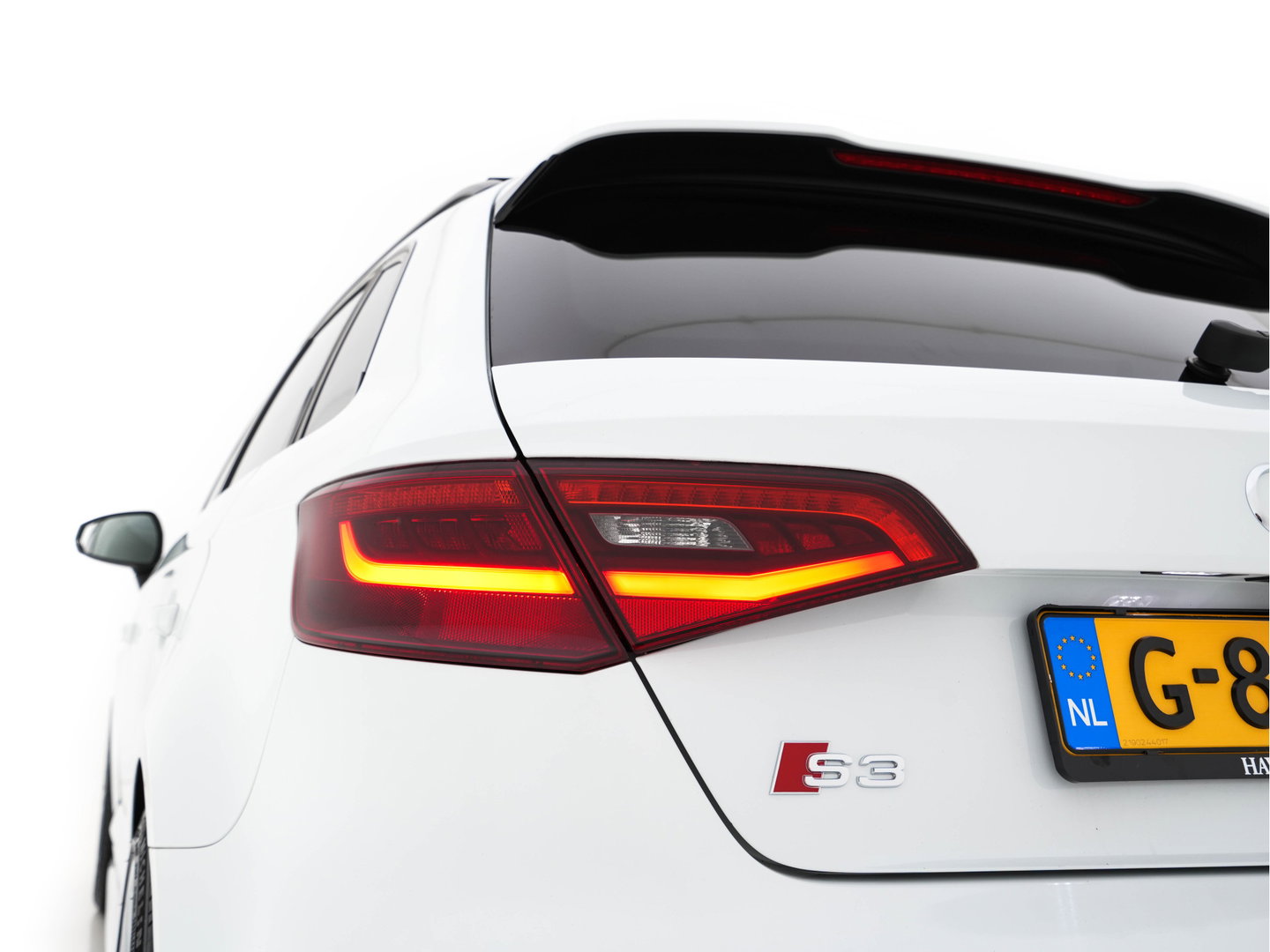 Audi S3 Sportback 2.0 TFSI Quattro Pro Line Plus Aut. *PANO | LEATHER | HEATED-SPORTSEATS | ADAPTIVE-CRUISE | FULL-LED | KEYLESS | CAMERA | NAVI-FULLMAP | PRIVACYGLASS | SHIFTPADDLES | ECC | PDC | 18''ALU*