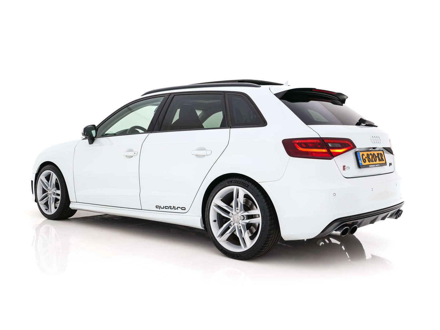 Audi S3 Sportback 2.0 TFSI Quattro Pro Line Plus Aut. *PANO | LEATHER | HEATED-SPORTSEATS | ADAPTIVE-CRUISE | FULL-LED | KEYLESS | CAMERA | NAVI-FULLMAP | PRIVACYGLASS | SHIFTPADDLES | ECC | PDC | 18''ALU*