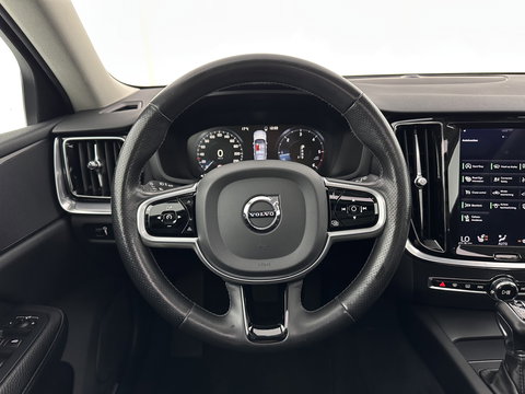 Volvo V60 2.0 D3 Momentum Aut. *PANO | LEATHER | FULL-LED | KEYLESS | BLINDSPOT | CAMERA | DAB | DIGI-COCKPIT | NAVI-FULLMAP | ECC | HEATED-SPORTSEATS | PDC | ADAPTIVE-CRUISE | LANE-ASSIST | HEAD-UP | 17"ALU*
