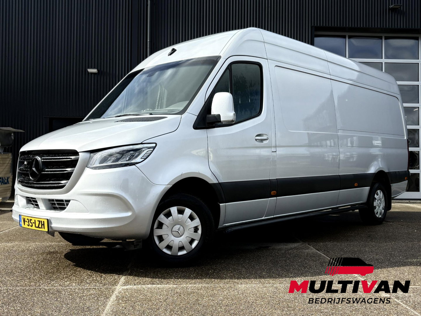 Mercedes-Benz Sprinter 319 3.0 V6 L4H2 | 4.4M LAADRUIMTE | CAMERA | LEDER | STUURWIELBEDIENING