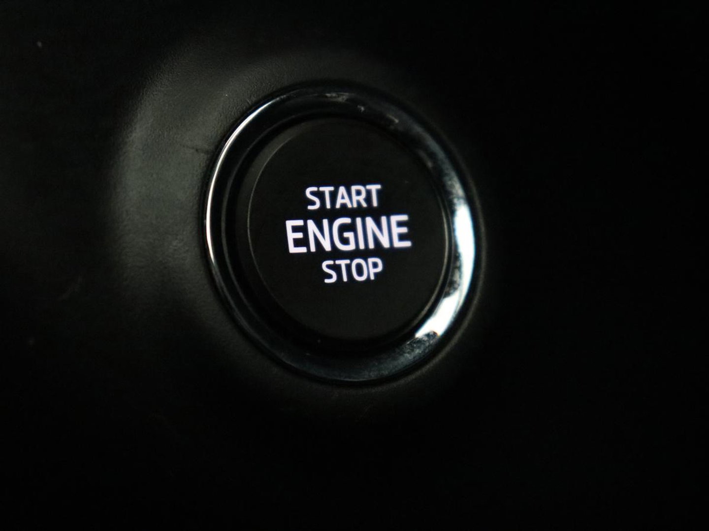 Škoda Kodiaq 1.5 TSI Sportline Business 7 Persoons | Stoelverwarming | Adaptive cruise | Alcantara | Matrix LED | Carplay | Keyless | Camera | Virtual Cockpit | Side Assist | Sfeerverlichting | Navigatie