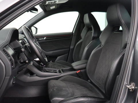 Škoda Kodiaq 1.5 TSI Sportline Business 7 Persoons | Stoelverwarming | Adaptive cruise | Alcantara | Matrix LED | Carplay | Keyless | Camera | Virtual Cockpit | Side Assist | Sfeerverlichting | Navigatie