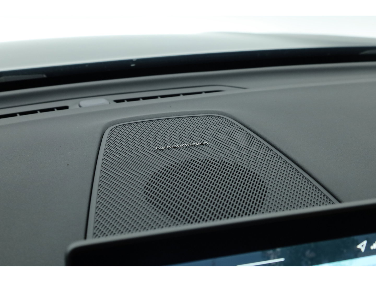 Volvo XC60 2.0 T8 Plug-in hybrid AWD Plus Black Edition | Pano | Head up | 360 Camera | Blis | Acc | H&K Audio | Mem stoelen |