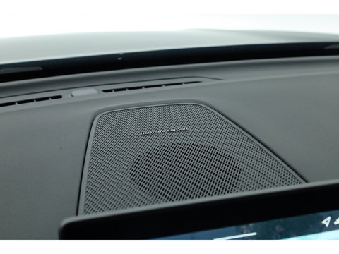Volvo XC60 2.0 T8 Plug-in hybrid AWD Plus Black Edition | Pano | Head up | 360 Camera | Blis | Acc | H&K Audio | Mem stoelen |