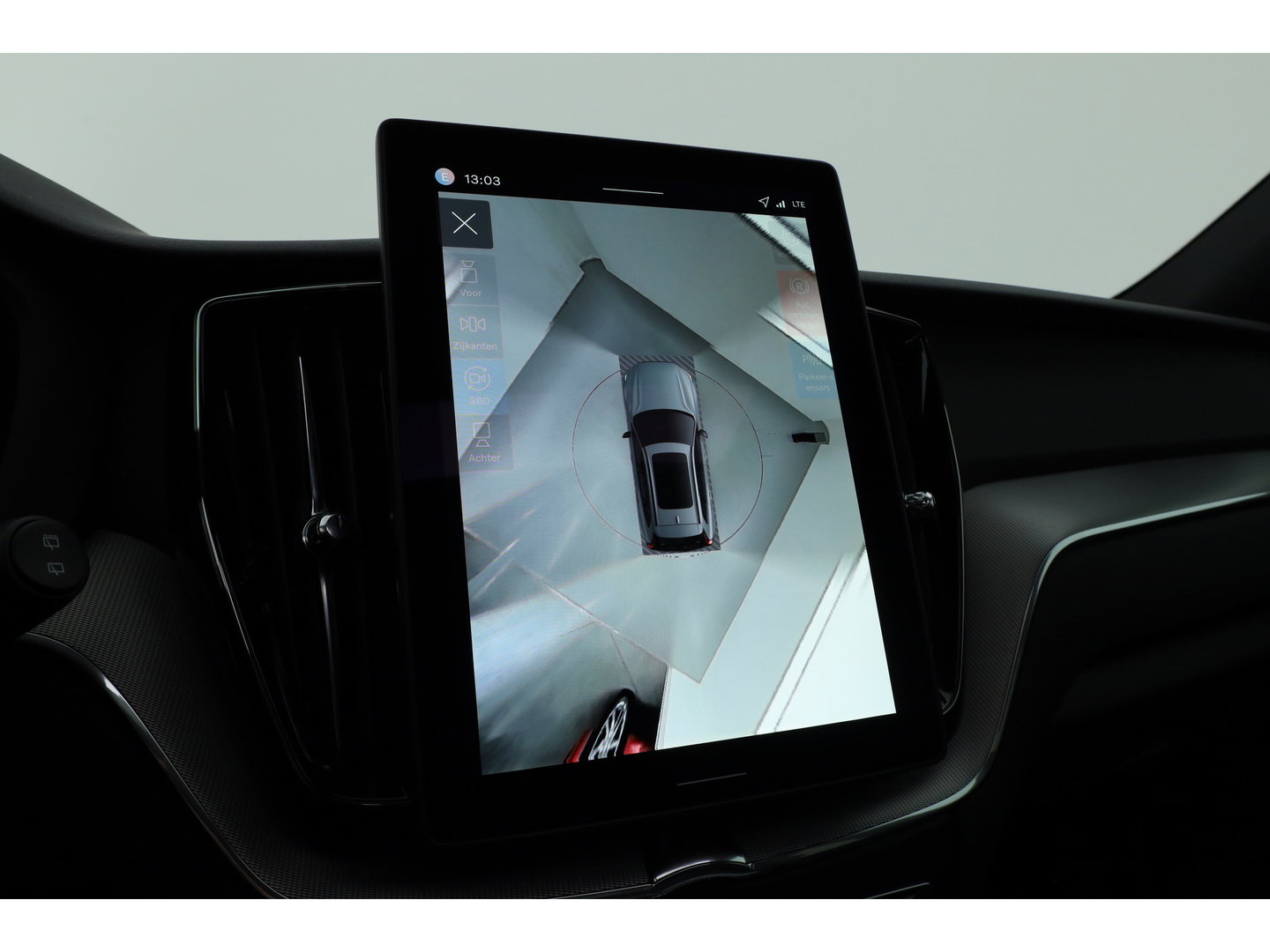 Volvo XC60 2.0 T8 Plug-in hybrid AWD Plus Black Edition | Pano | Head up | 360 Camera | Blis | Acc | H&K Audio | Mem stoelen |