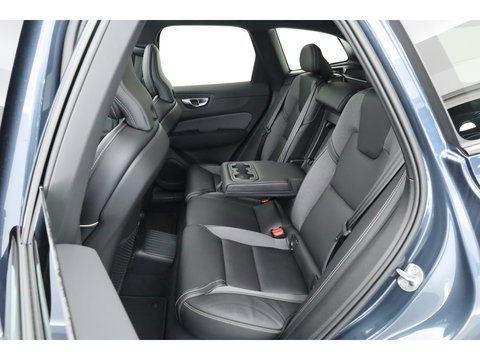 Volvo XC60 2.0 T8 Plug-in hybrid AWD Plus Black Edition | Pano | Head up | 360 Camera | Blis | Acc | H&K Audio | Mem stoelen |