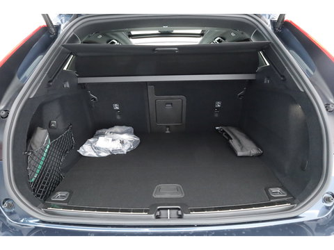 Volvo XC60 2.0 T8 Plug-in hybrid AWD Plus Black Edition | Pano | Head up | 360 Camera | Blis | Acc | H&K Audio | Mem stoelen |