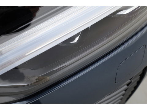 Volvo XC60 2.0 T8 Plug-in hybrid AWD Plus Black Edition | Pano | Head up | 360 Camera | Blis | Acc | H&K Audio | Mem stoelen |