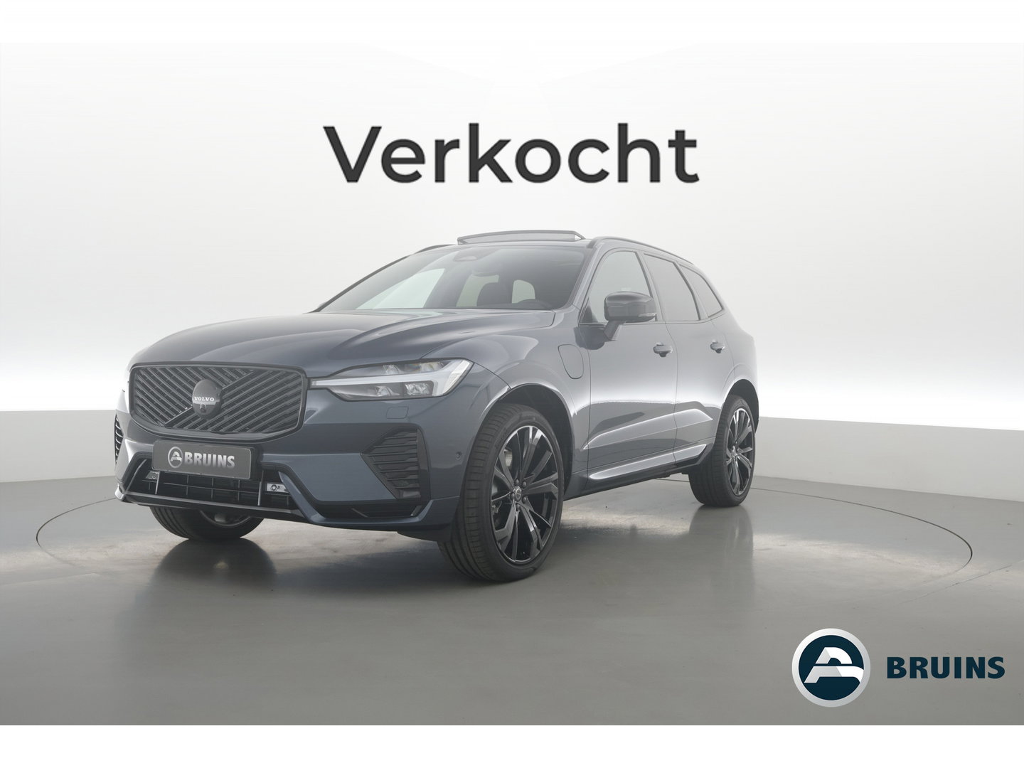 Volvo XC60 2.0 T8 Plug-in hybrid AWD Plus Black Edition | Pano | Head up | 360 Camera | Blis | Acc | H&K Audio | Mem stoelen |