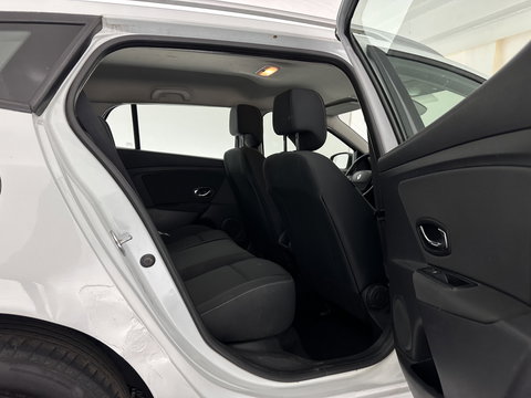 Renault Mégane Estate 1.5 dCi Expression *NAVI-FULLMAP | AIRCO | CRUISE | PDC | TOWBAR*