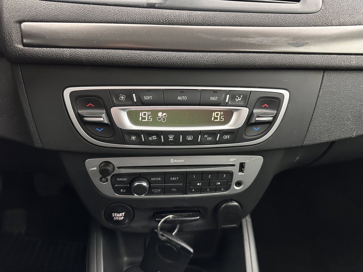 Renault Mégane Estate 1.5 dCi Expression *NAVI-FULLMAP | AIRCO | CRUISE | PDC | TOWBAR*