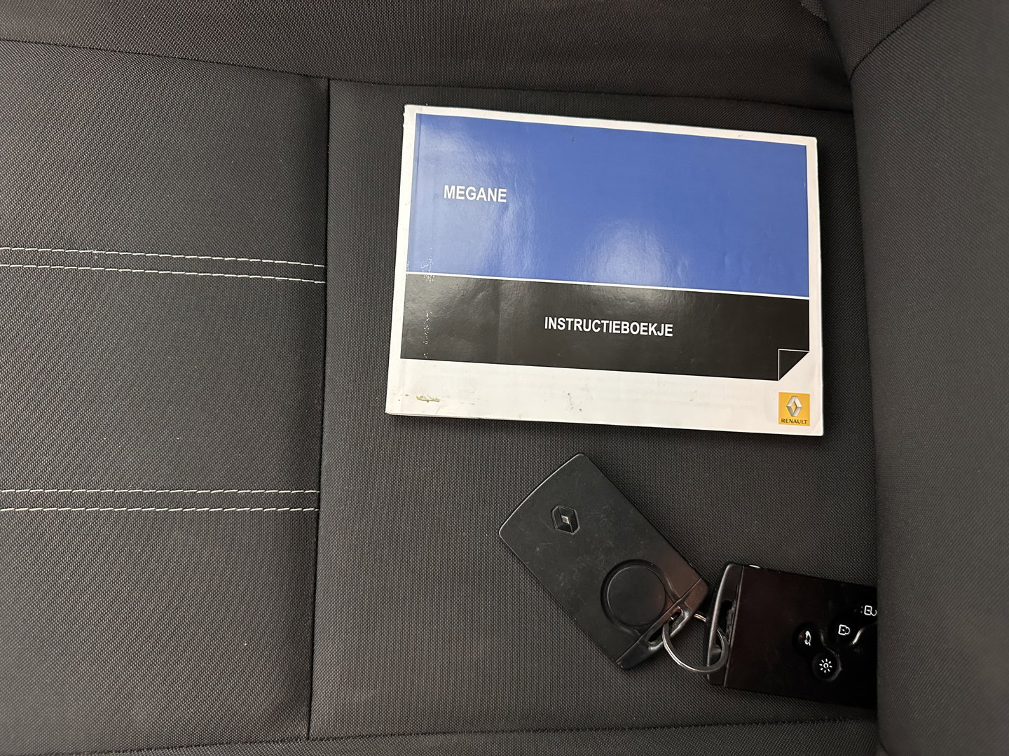 Renault Mégane Estate 1.5 dCi Expression *NAVI-FULLMAP | AIRCO | CRUISE | PDC | TOWBAR*