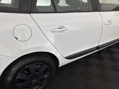 Renault Mégane Estate 1.5 dCi Expression *NAVI-FULLMAP | AIRCO | CRUISE | PDC | TOWBAR*