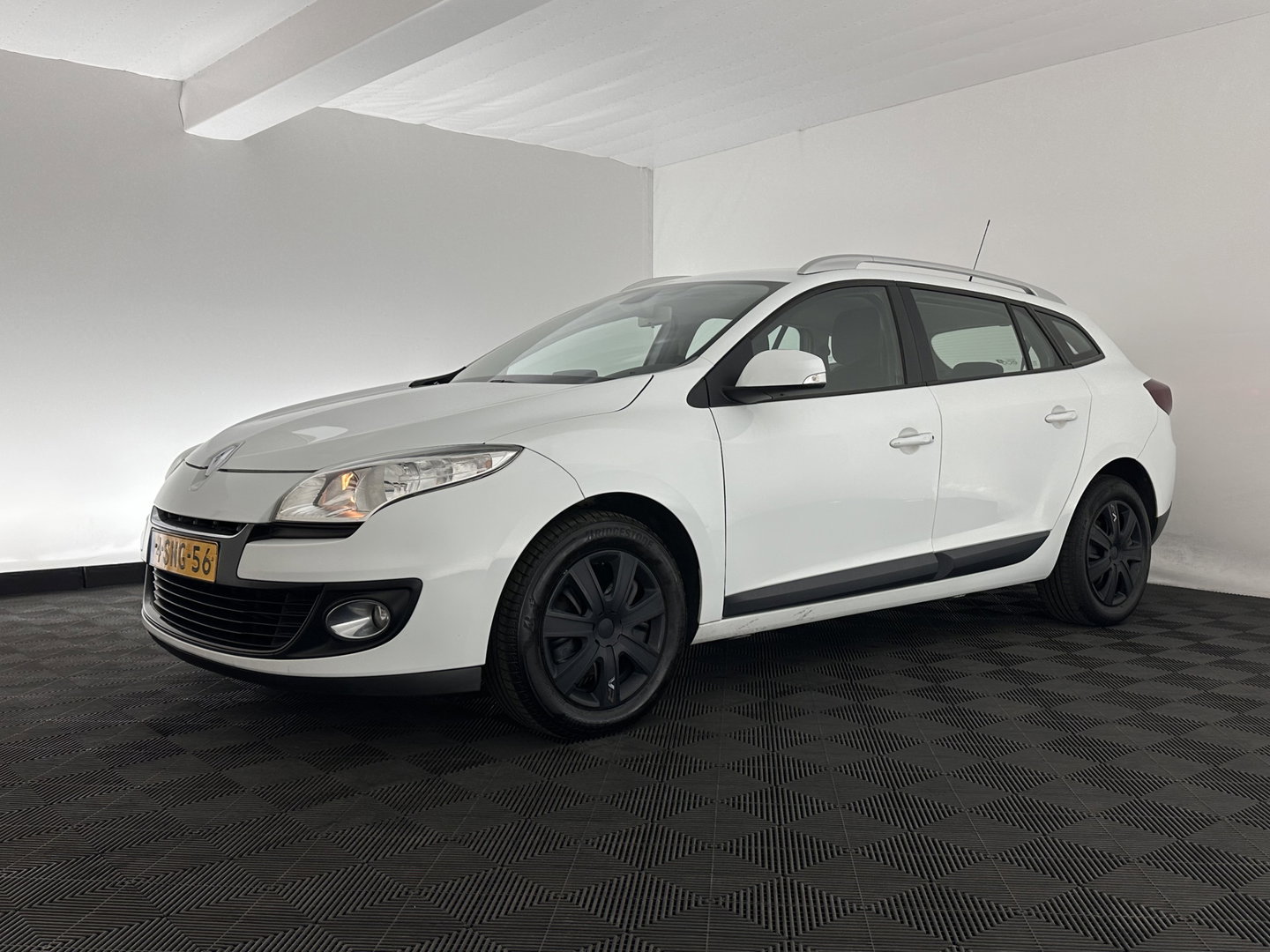 Renault Mégane Estate 1.5 dCi Expression *NAVI-FULLMAP | AIRCO | CRUISE | PDC | TOWBAR*