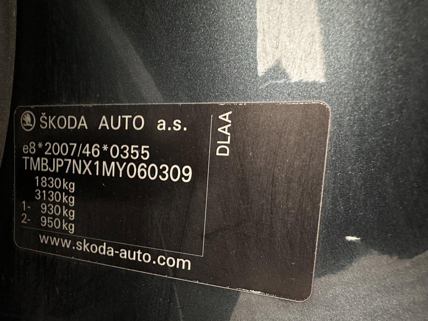 Škoda Octavia Combi 1.0 TSI Business Edition Plus (INCL-BTW) *FULL-LED | NAVI-FULLMAP | HEATED-COMFORTSEATS | DIGI-COCKPIT | CAMERA | KEYLESS | DAB | AMBIENTLIGHT | PRIVACYGLASS | ECC | CARPLAY | PDC | CRUISE | 17''ALU*