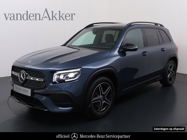 Mercedes-Benz GLB - 200 AMG 7-zits // Camera // Sfeerverlichting // Augmented Reallity // Alarm // Nightpakket // 19" AMG // LED