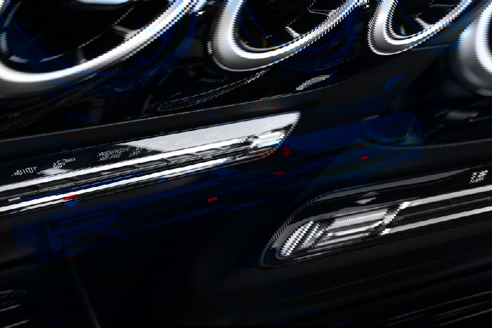 Mercedes-Benz B-Klasse 200 Luxury Line / Panoramadak / Stuurwielverwarming / Stoelverwarming