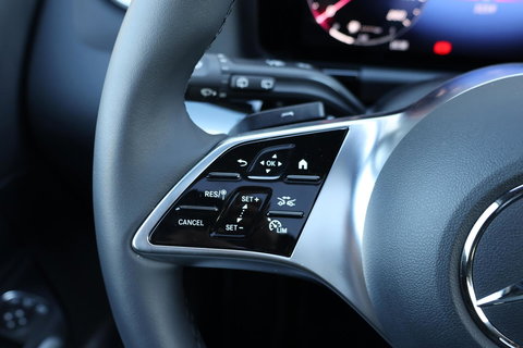 Mercedes-Benz B-Klasse 200 Luxury Line / Panoramadak / Stuurwielverwarming / Stoelverwarming