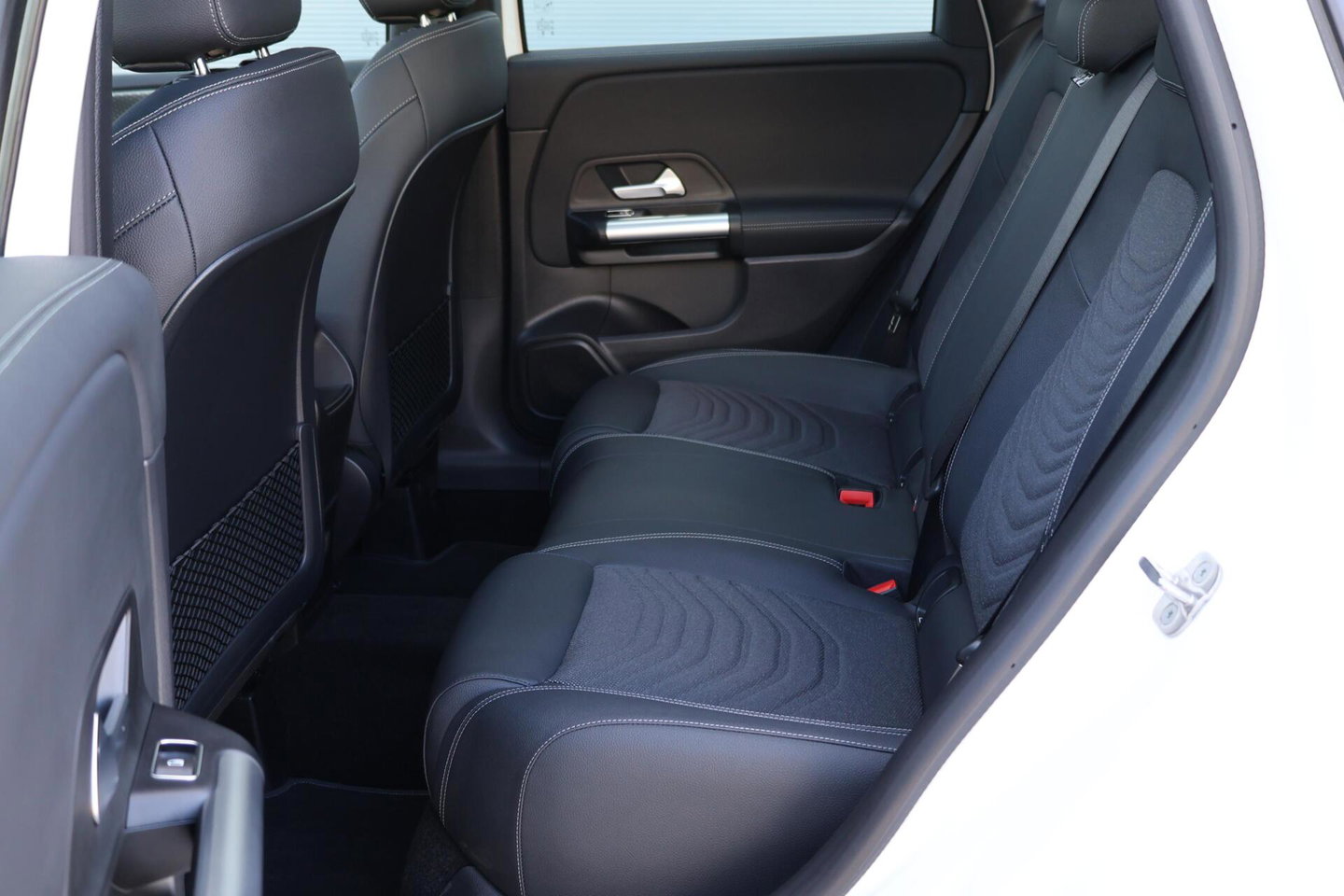 Mercedes-Benz B-Klasse 200 Luxury Line / Panoramadak / Stuurwielverwarming / Stoelverwarming